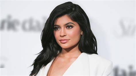 kylie jenner gewicht|Kylie Jenner: Bio, Height, Weight, Age, Measurements